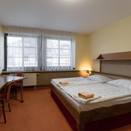 Hotel Amco Забрех Екстериор снимка