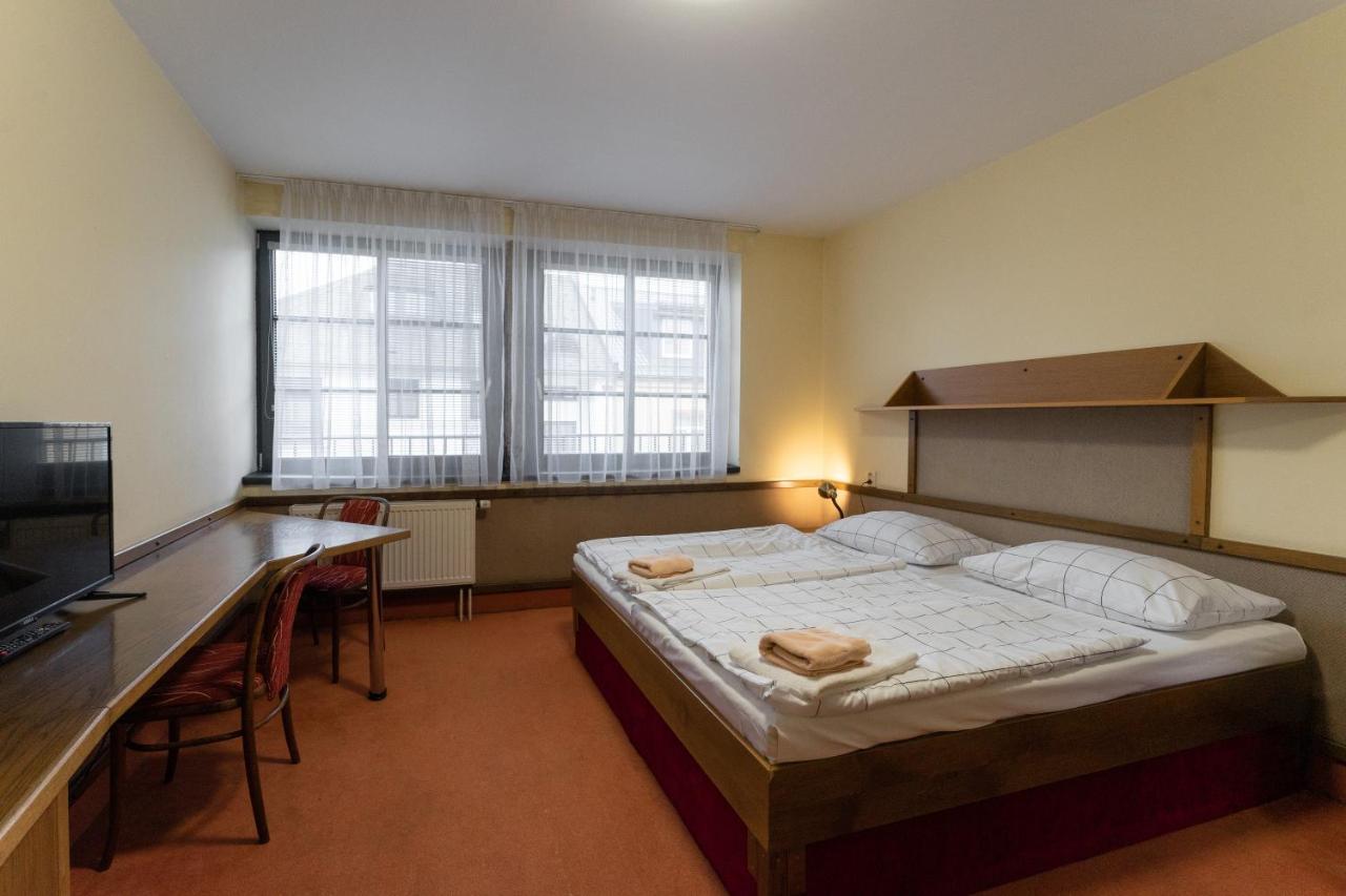 Hotel Amco Забрех Екстериор снимка