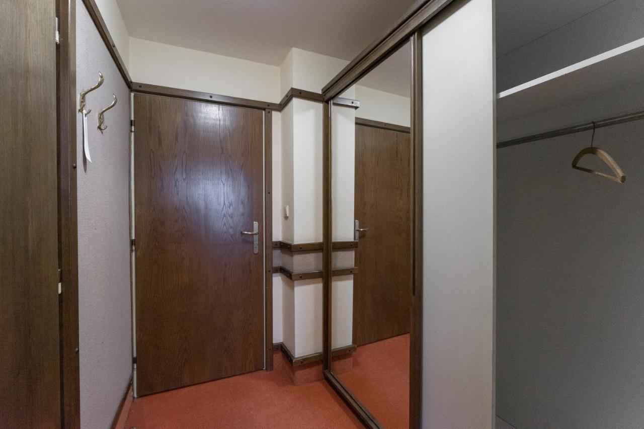 Hotel Amco Забрех Екстериор снимка